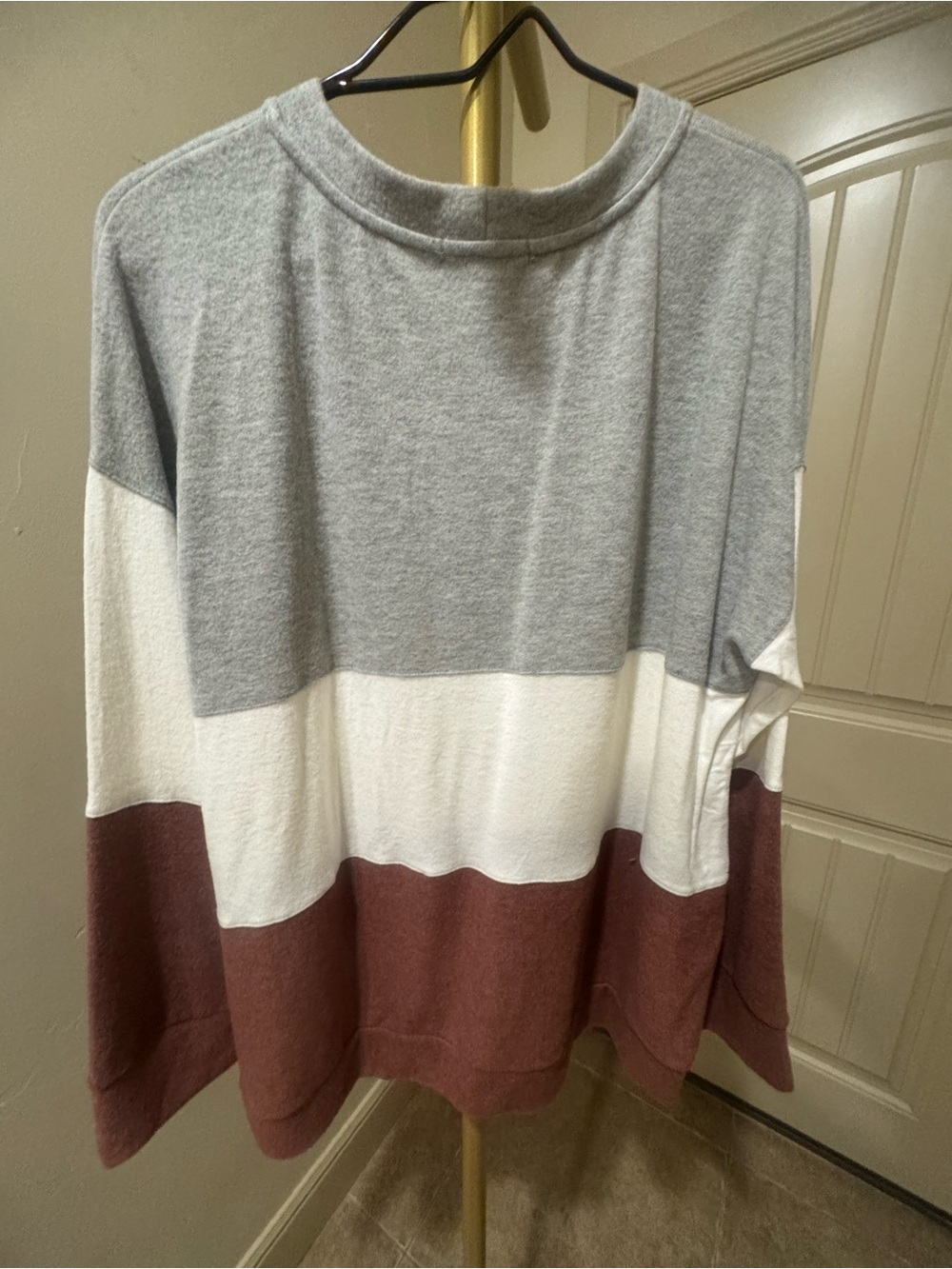 nine britton Gray White Brown Colorblock Crewneck Sweater
